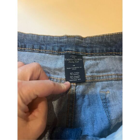 Faded Glory Cuffed Jean Shorta - Picture 3 of 10